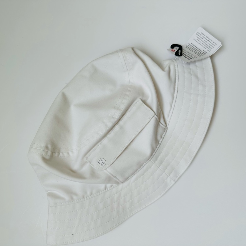 Lululemon bucket hat with pocket